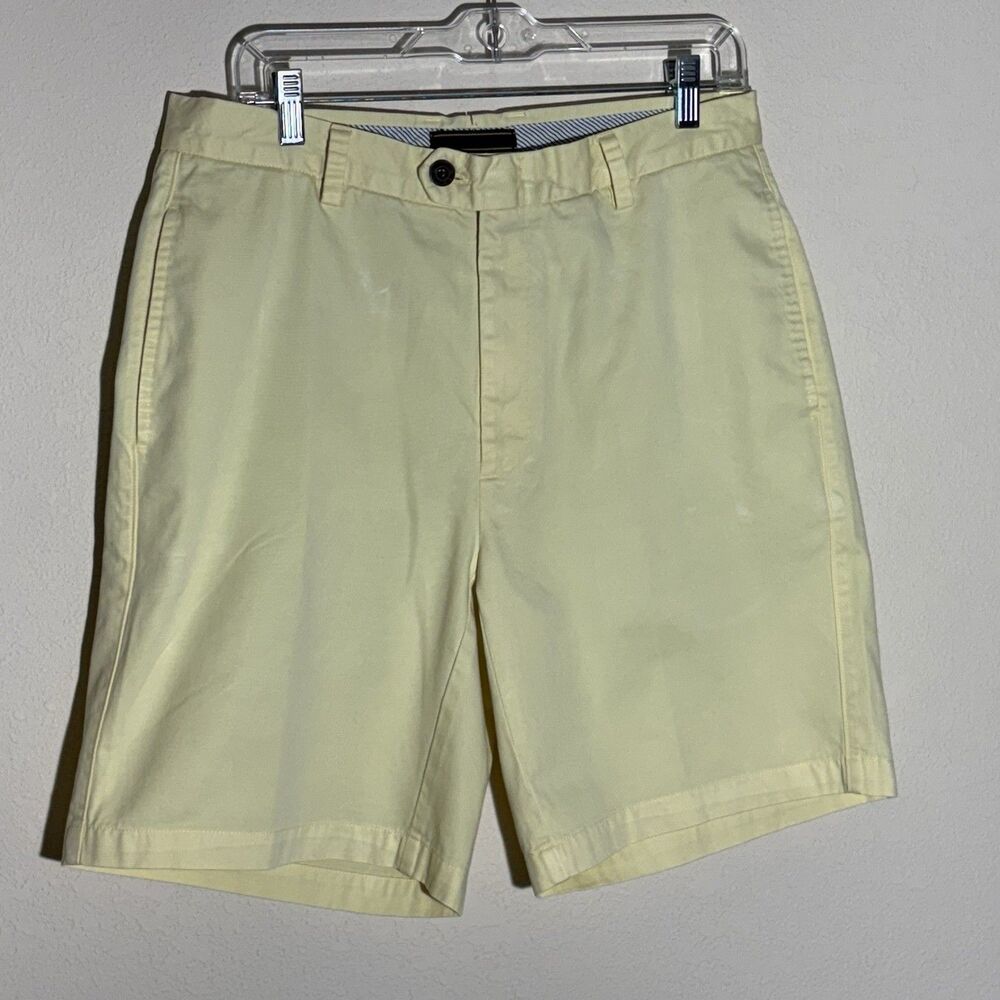 Orvis Mens Shorts 32x8.5 Yellow Flat Front Chinos‎ Preppy